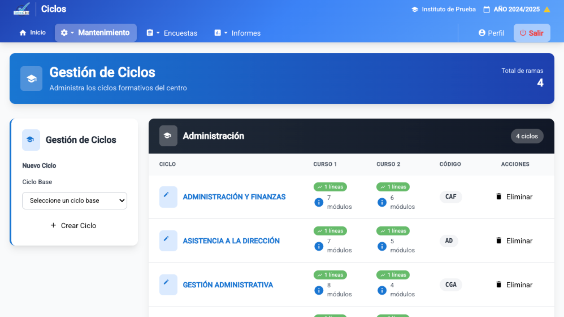 Pantalla de configuración de año lectivo en ValoraClic